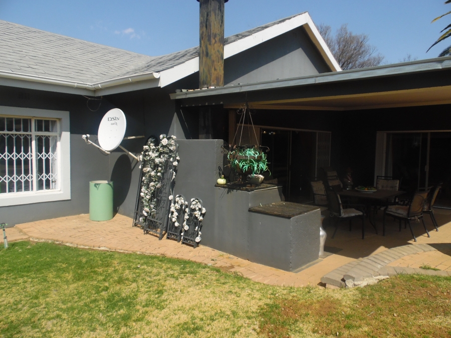 3 Bedroom Property for Sale in Jim Fouchepark Free State